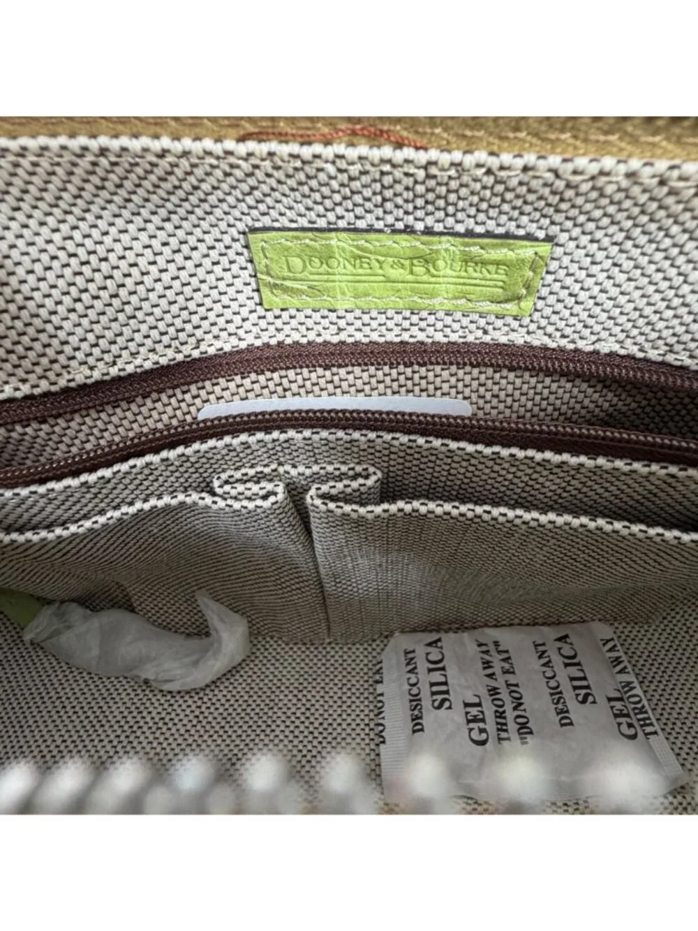 VTG Dooney & Bourke Alligator Croc Embossed Kiwi Green Leather Bag NWT